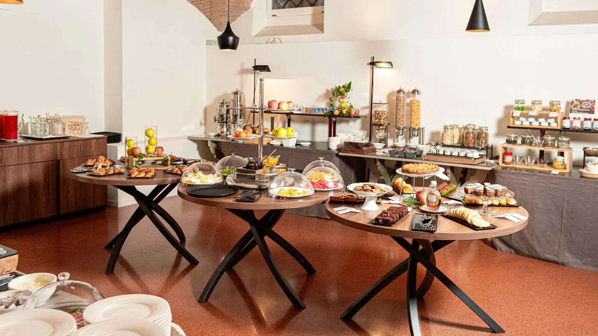 PHI Hotel Canalgrande Modena