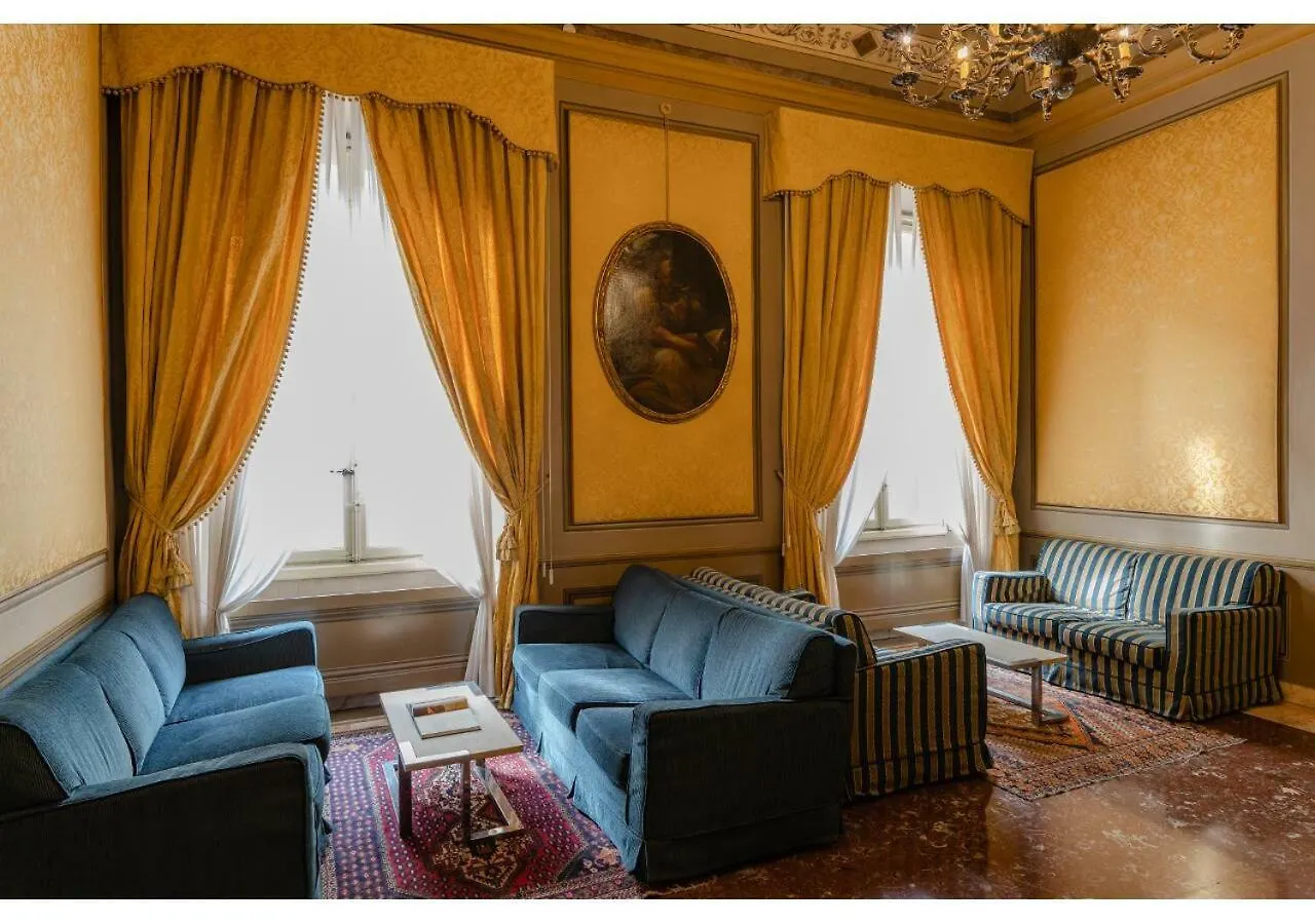 ****  Phi Hotel Canalgrande Modena Italy