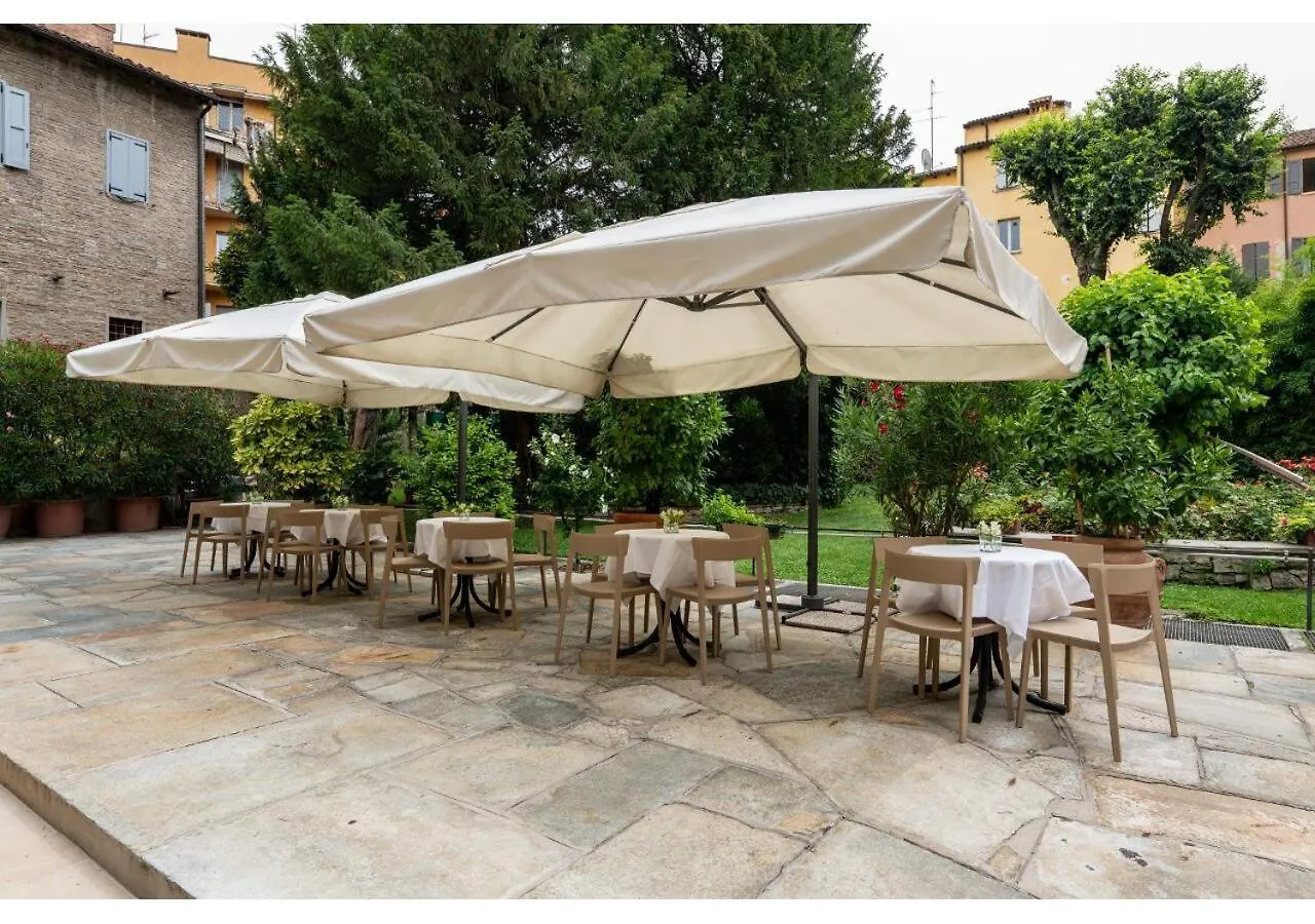 PHI Hotel Canalgrande Modena 4*,