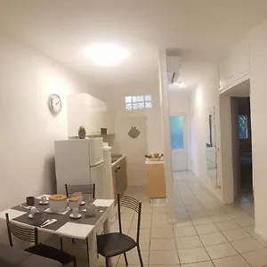 Casa Bebe - Adiacenze Policlinico E Universita' Appartamento