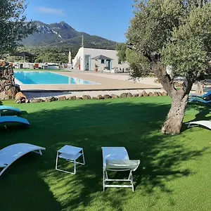 Borgo Rurale Cares Vakantieboerderij Dorgali