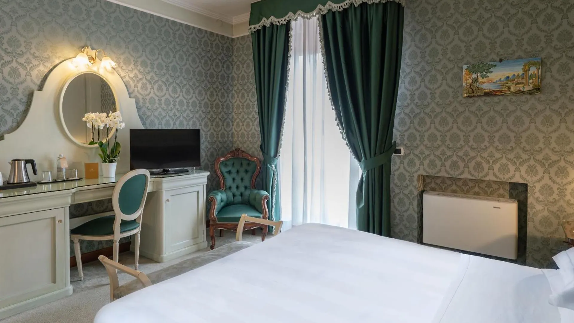 ****  Phi Hotel Canalgrande Modena Italien